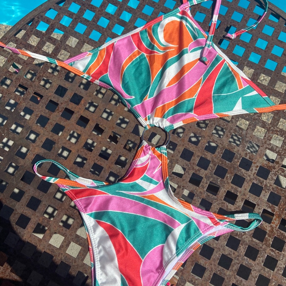 One piece swimsuit